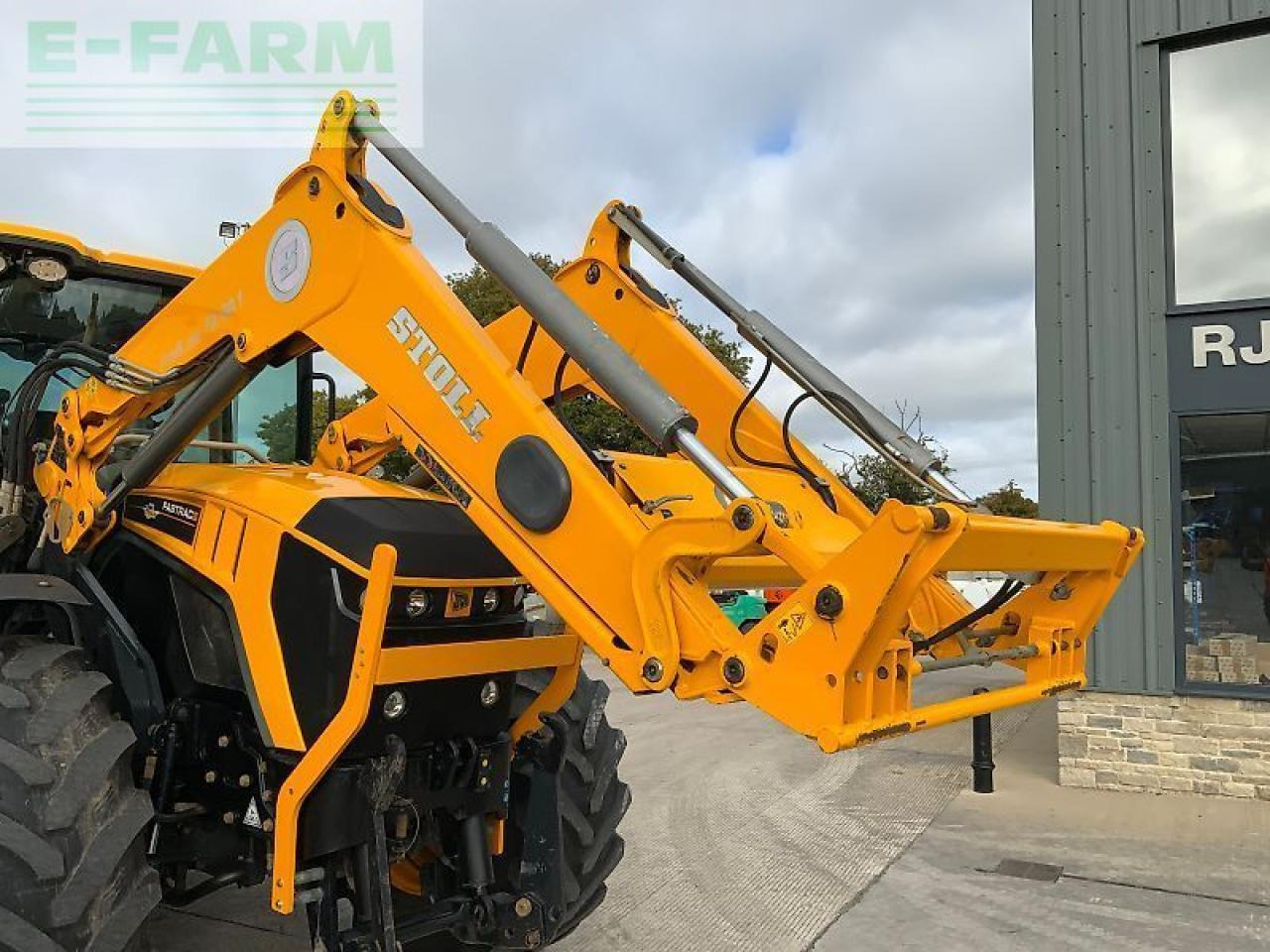 Farm tractor JCB 4220 fastrac tractor (st24632): picture 15