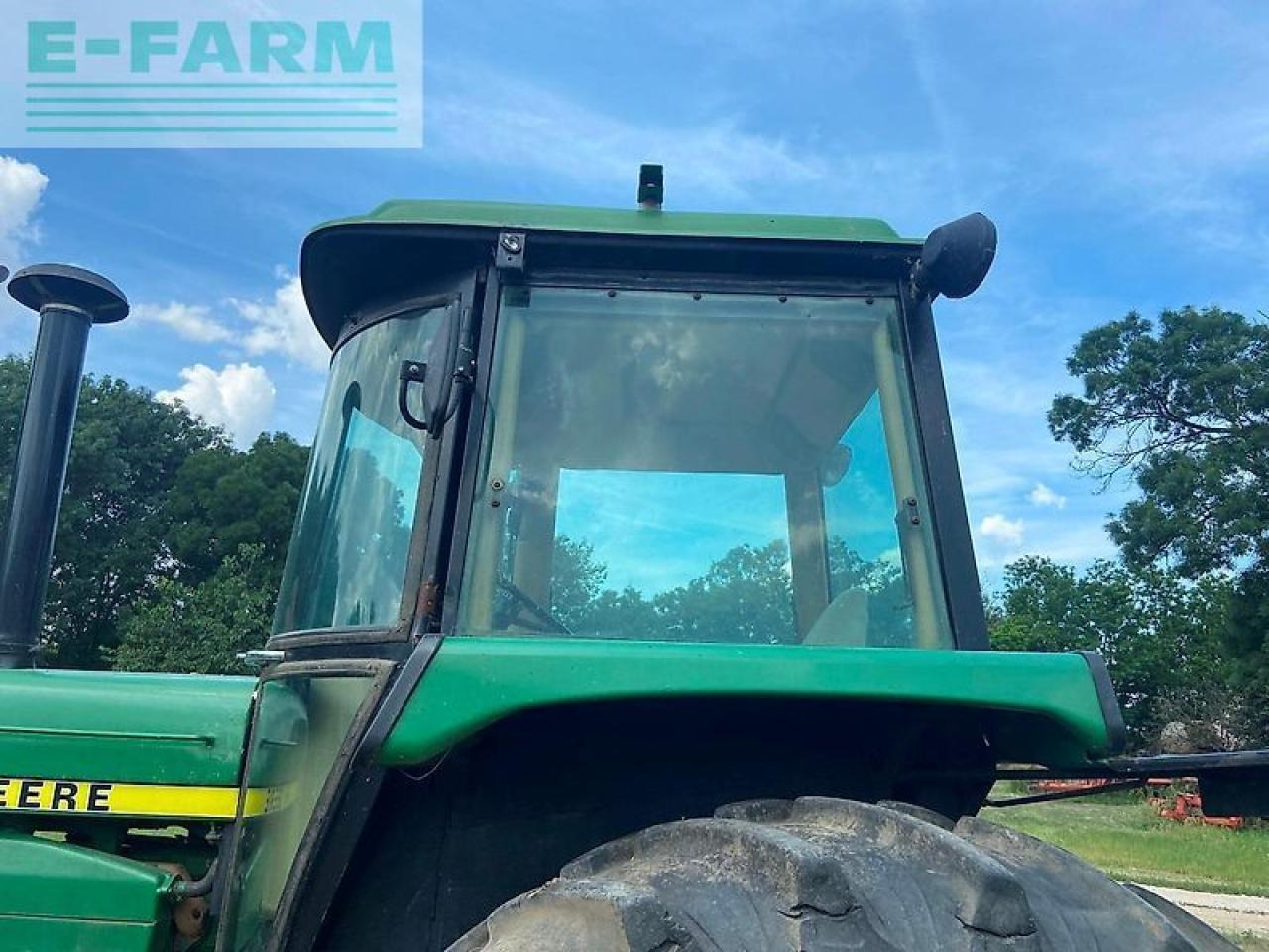 Farm tractor John Deere 4650: picture 21 Farm tractor John Deere 4650: picture 21