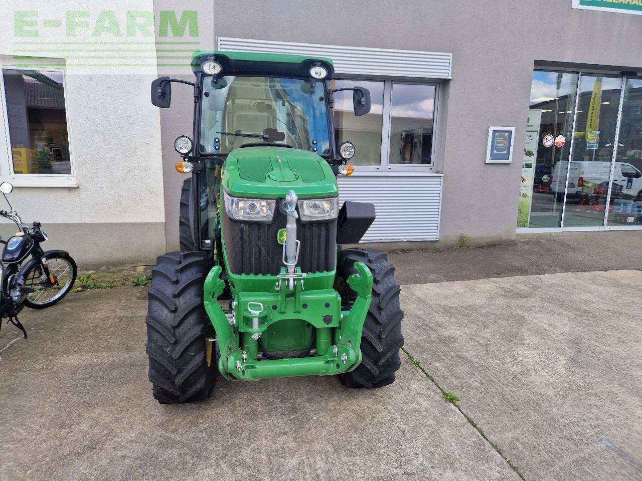 John Deere 5075 GF - Farm tractor: picture 3 John Deere 5075 GF - Farm tractor: picture 3