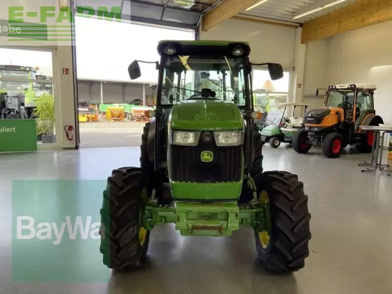 John Deere 5075 gf - Farm tractor: picture 3 John Deere 5075 gf - Farm tractor: picture 3