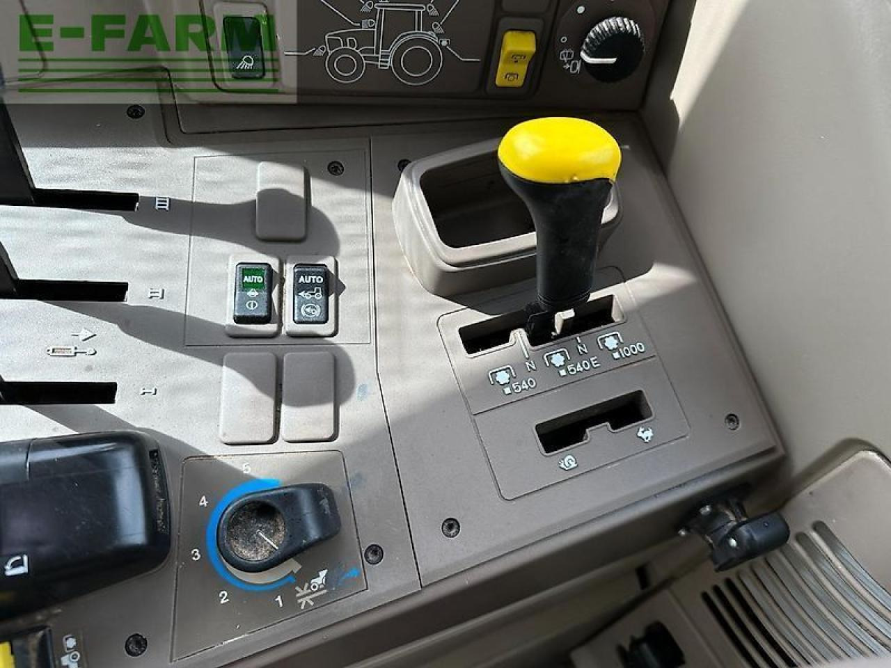 Farm tractor John Deere 6130m pq+: picture 18