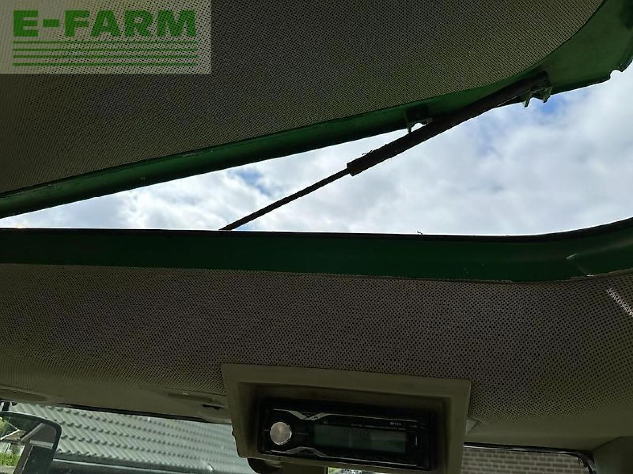 Farm tractor John Deere 6130m pq+: picture 23