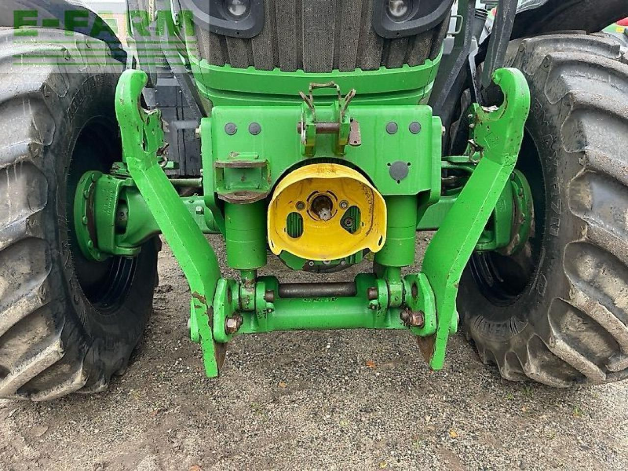 Farm tractor John Deere 6150r: picture 10