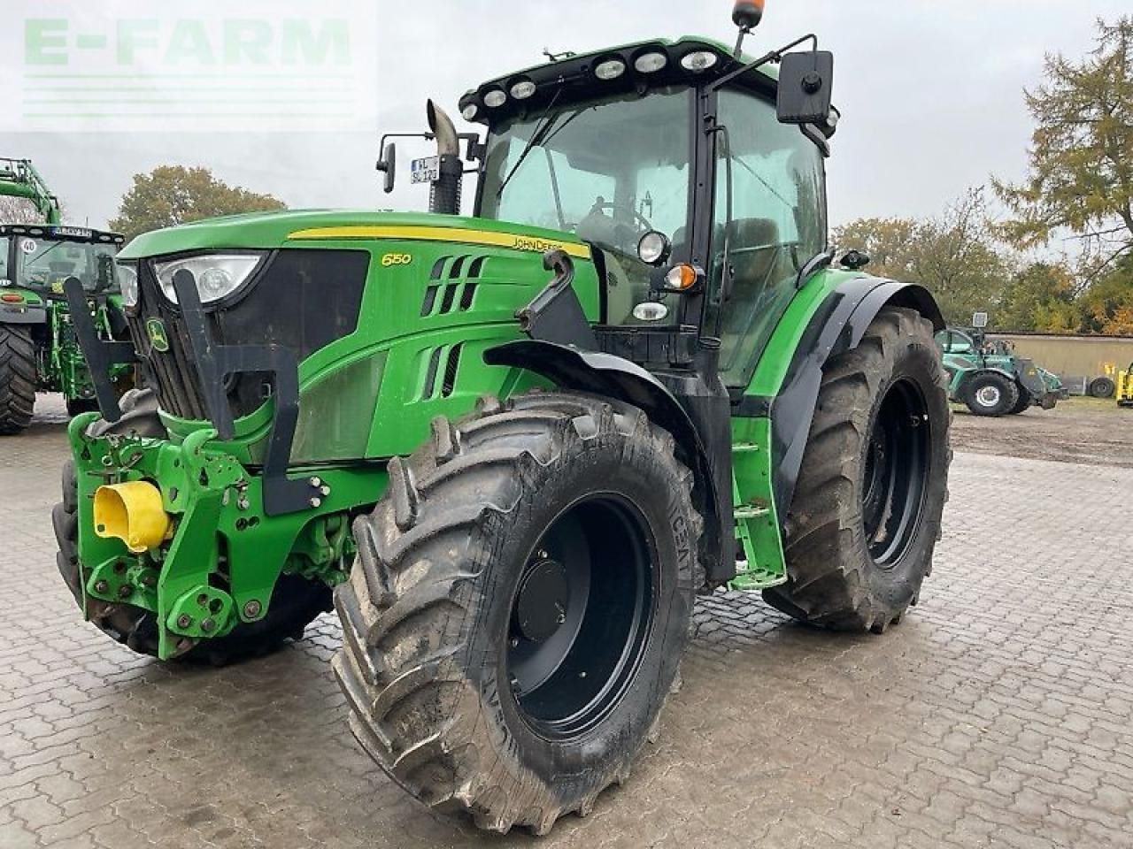 Farm tractor John Deere 6150r: picture 7