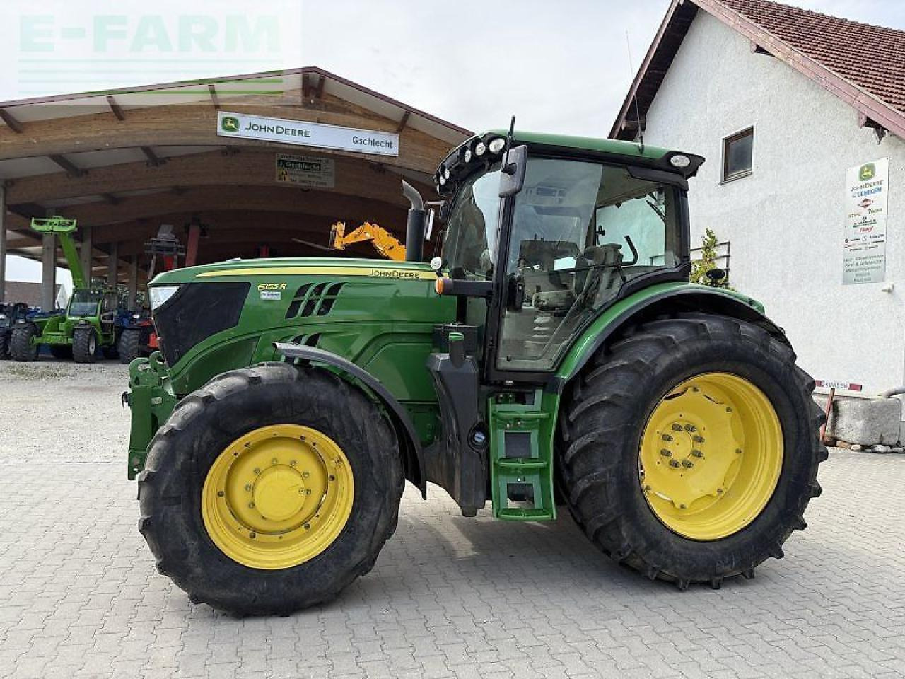 John Deere 6155r - Farm tractor: picture 5 John Deere 6155r - Farm tractor: picture 5