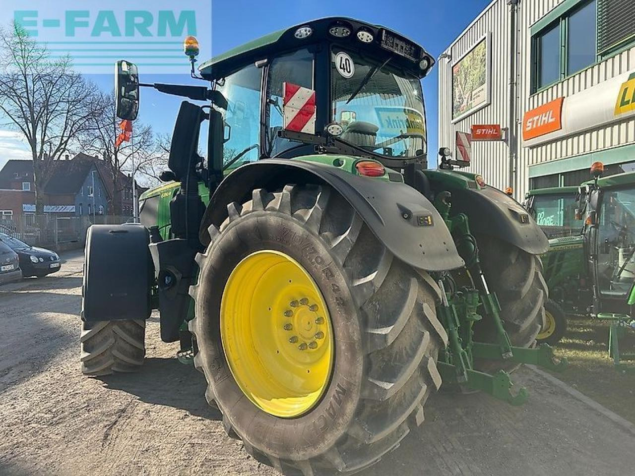 Farm tractor John Deere 6250r: picture 6