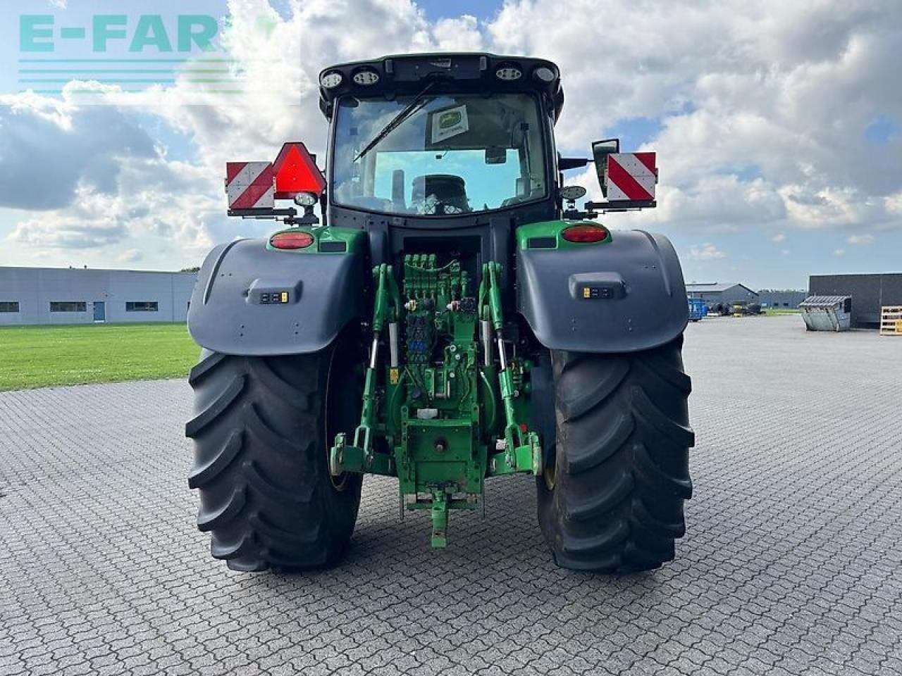 Farm tractor John Deere 6r 250: picture 11