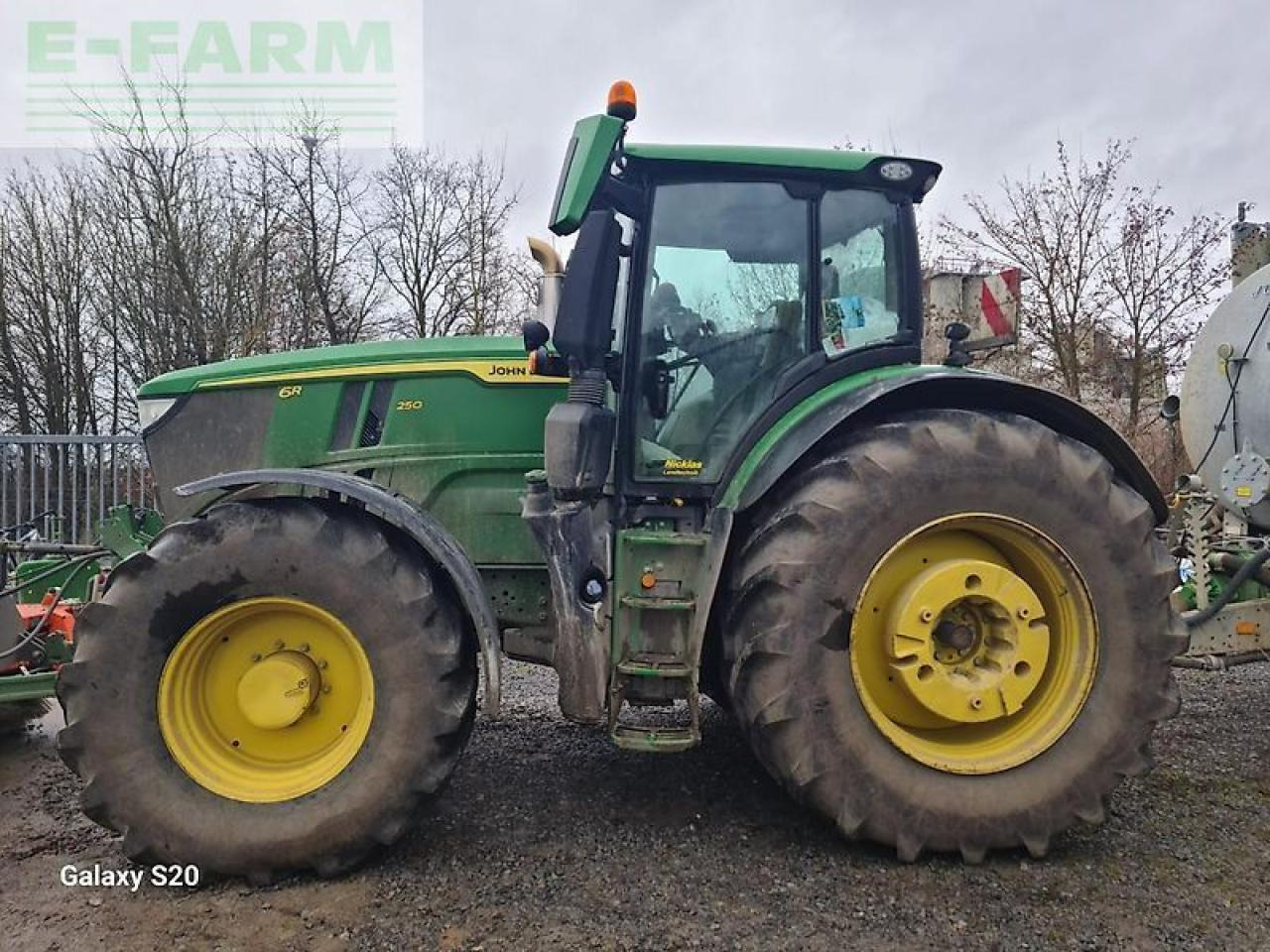 John Deere 6r 250 - command pro - Farm tractor: picture 1 John Deere 6r 250 - command pro - Farm tractor: picture 1