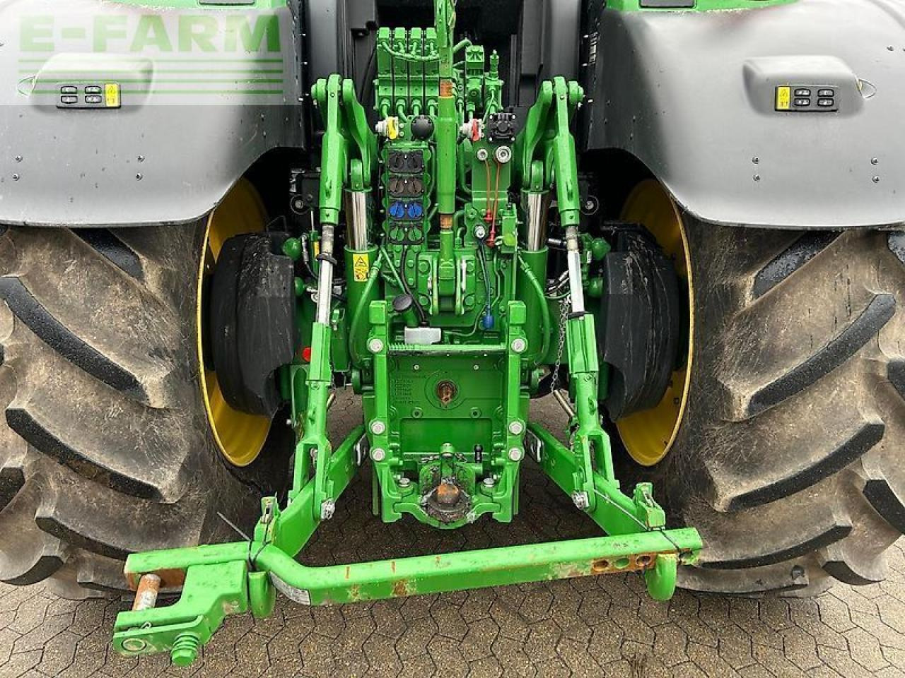 John Deere 6r 250 - Farm tractor: picture 4 John Deere 6r 250 - Farm tractor: picture 4