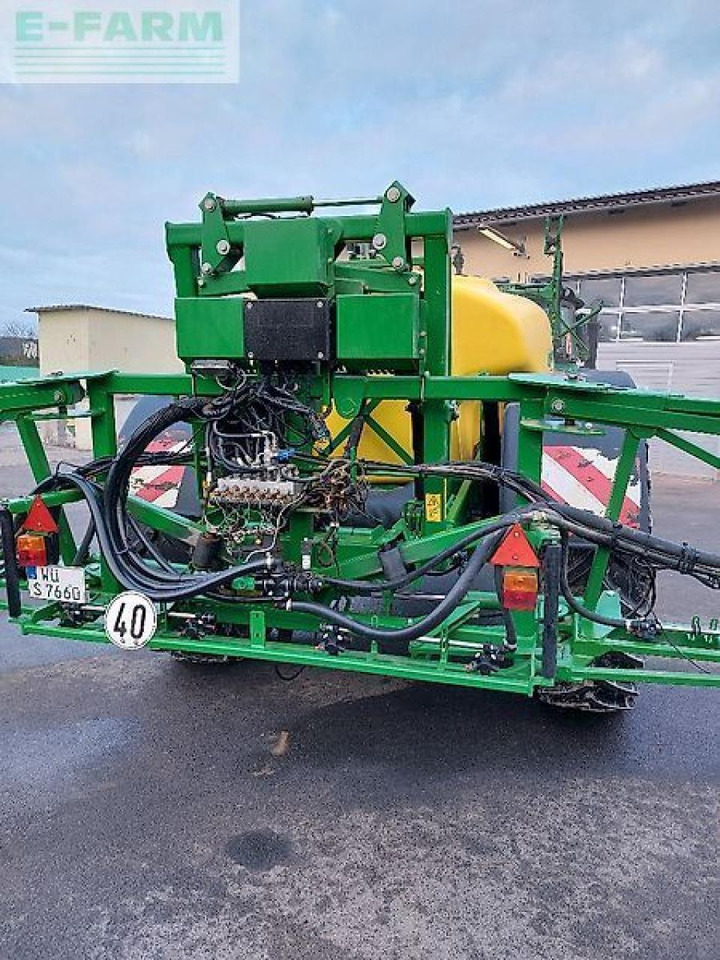 Trailed sprayer John Deere 740i: picture 29