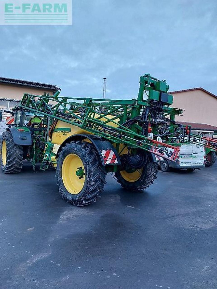John Deere 740i - Trailed sprayer: picture 5 John Deere 740i - Trailed sprayer: picture 5