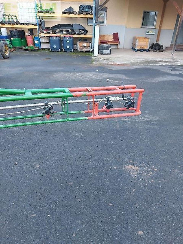 Trailed sprayer John Deere 740i: picture 25