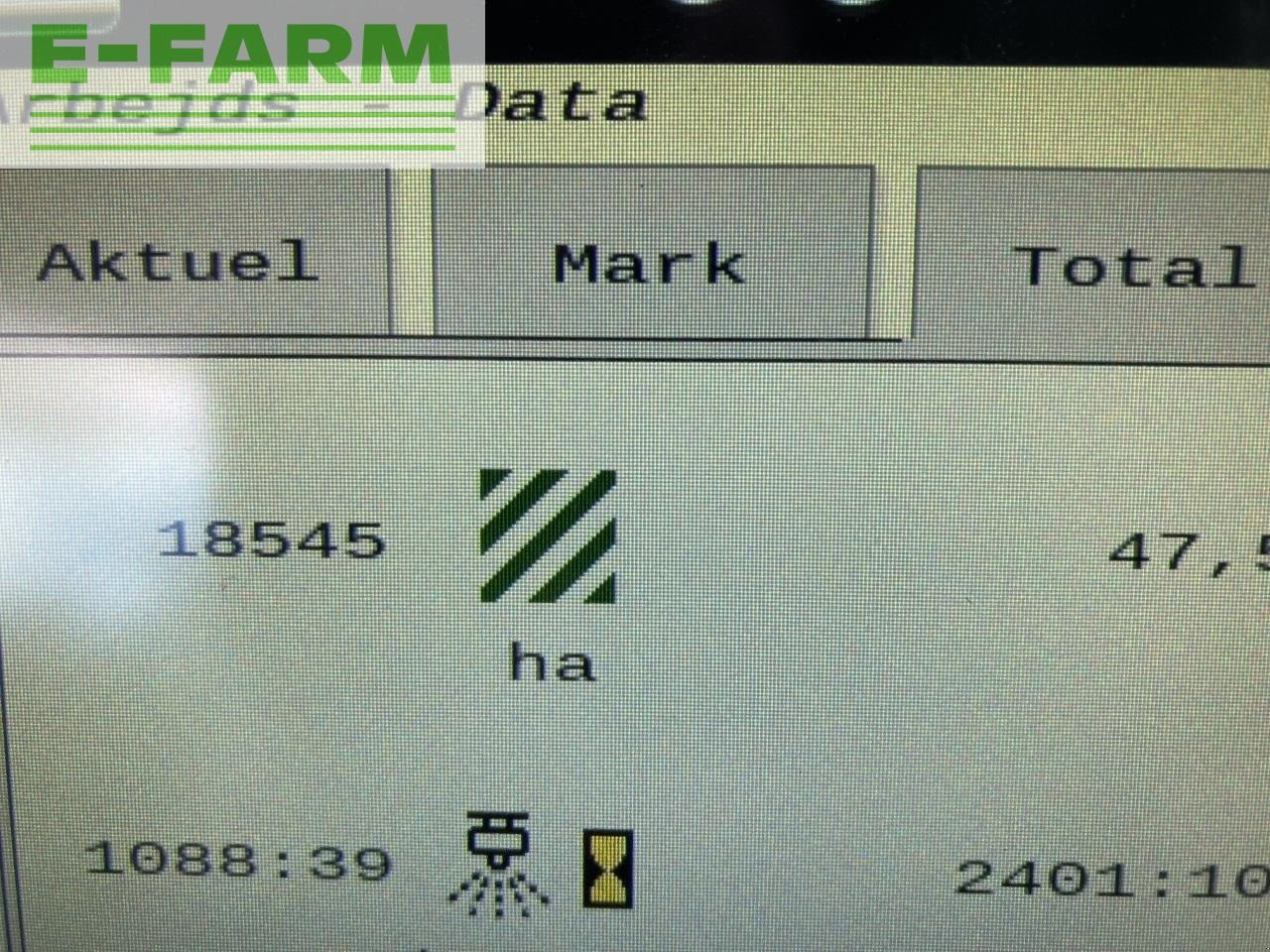 John Deere m740i - Trailed sprayer: picture 5 John Deere m740i - Trailed sprayer: picture 5