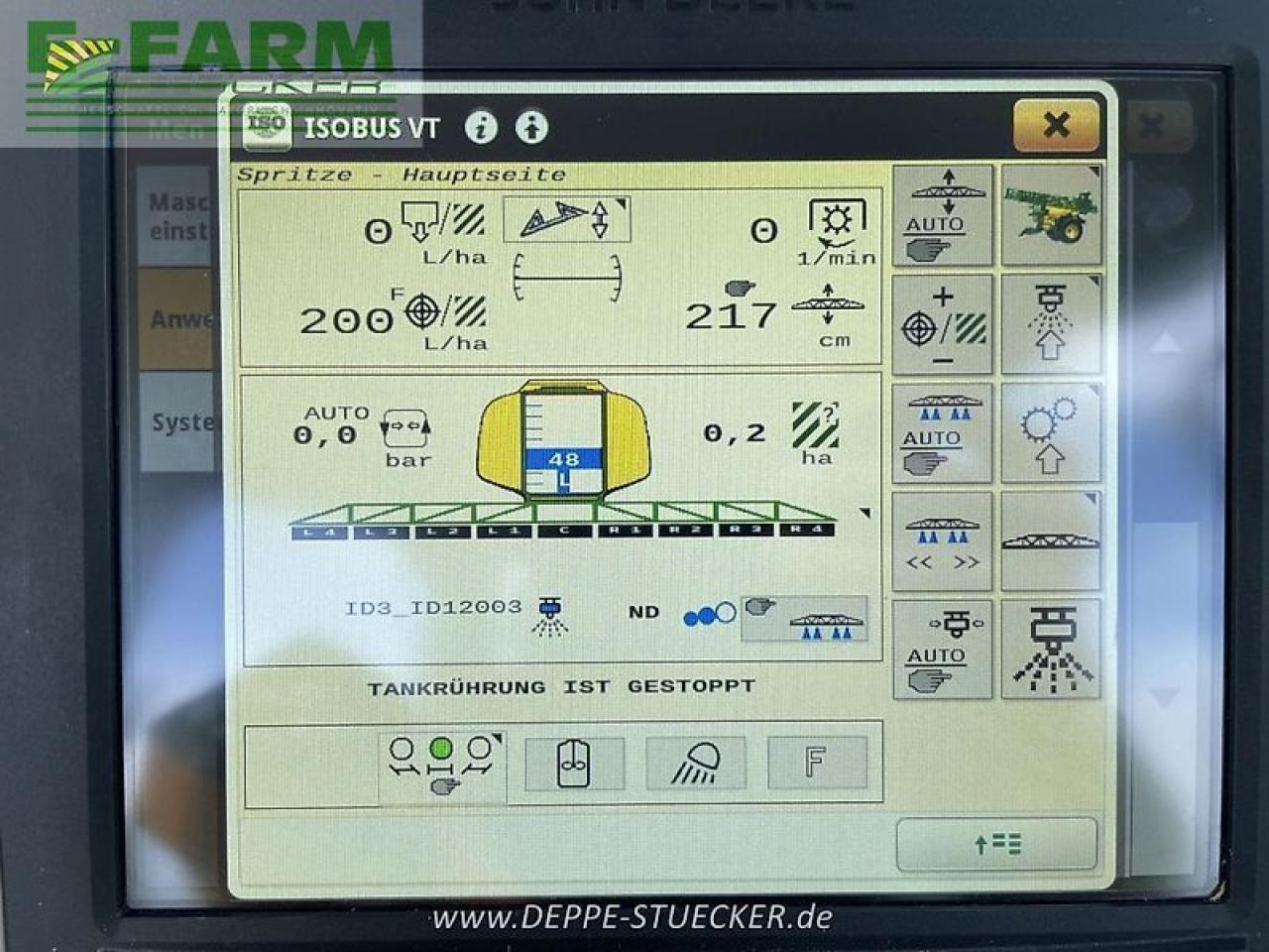 John Deere m740i (my14) - Trailed sprayer: picture 2 John Deere m740i (my14) - Trailed sprayer: picture 2