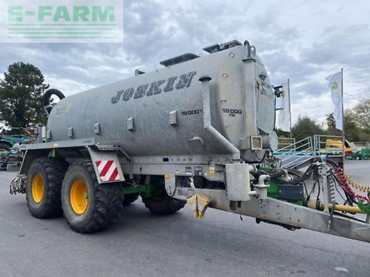 Joskin komfort 2 - Fertilizing equipment: picture 2 Joskin komfort 2 - Fertilizing equipment: picture 2