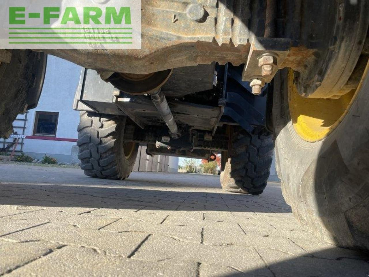 Mini excavator Komatsu wa 80m-7: picture 18