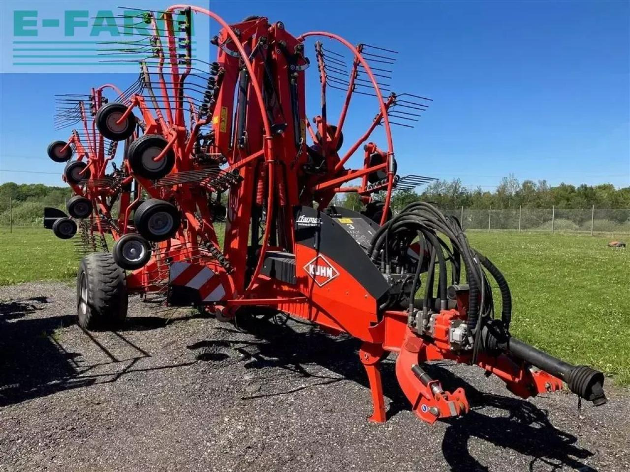 Kuhn ga13131 4-rotors rive - Tedder/ Rake: picture 1 Kuhn ga13131 4-rotors rive - Tedder/ Rake: picture 1