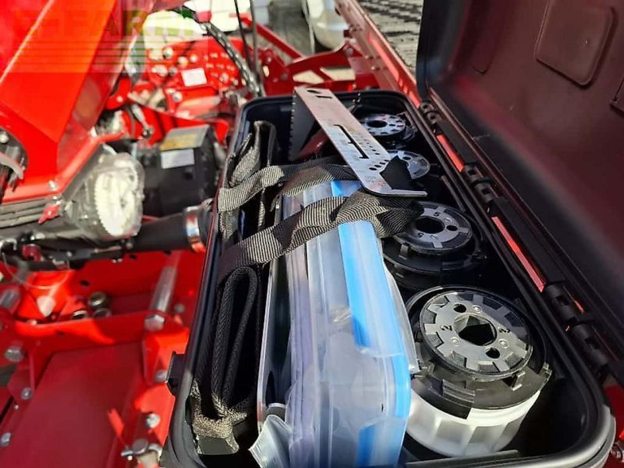 Seed drill Kverneland e-drill mit s-serie kreiselegge: picture 13