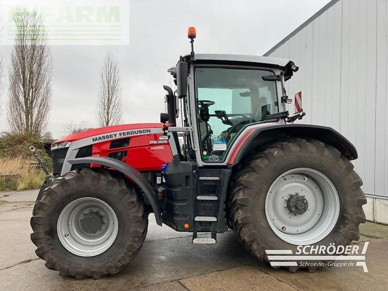 Massey Ferguson 8s.305 dyna-vt exclusive Exclusive - Farm tractor: picture 2 Massey Ferguson 8s.305 dyna-vt exclusive Exclusive - Farm tractor: picture 2