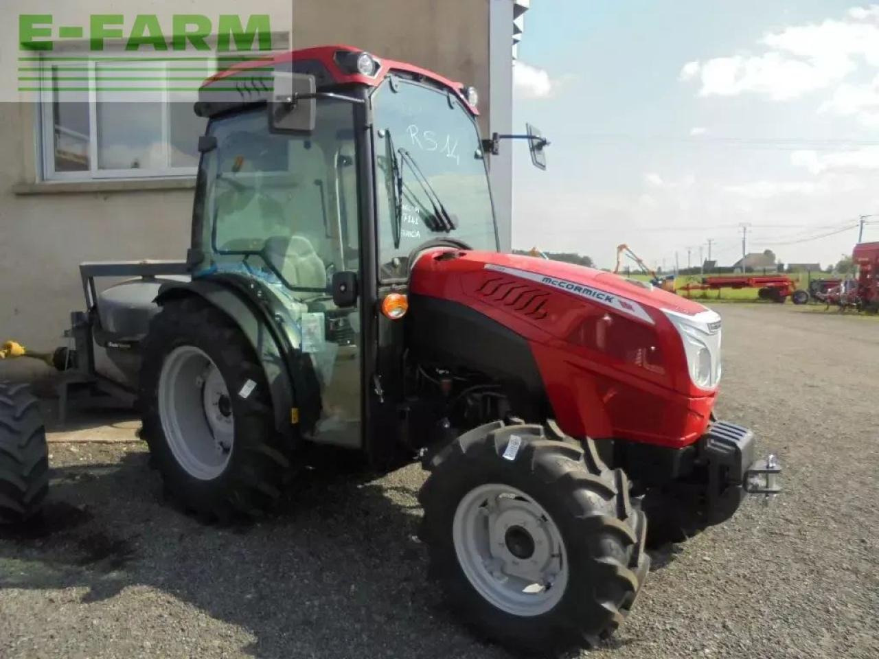 McCormick x2.055 - Farm tractor: picture 3 McCormick x2.055 - Farm tractor: picture 3