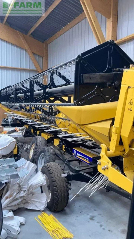 Combine harvester New Holland cx 8.70: picture 10
