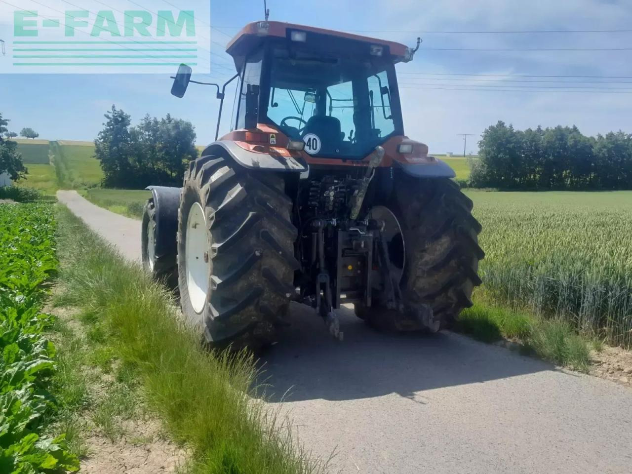 New Holland g210 - Farm tractor: picture 4 New Holland g210 - Farm tractor: picture 4