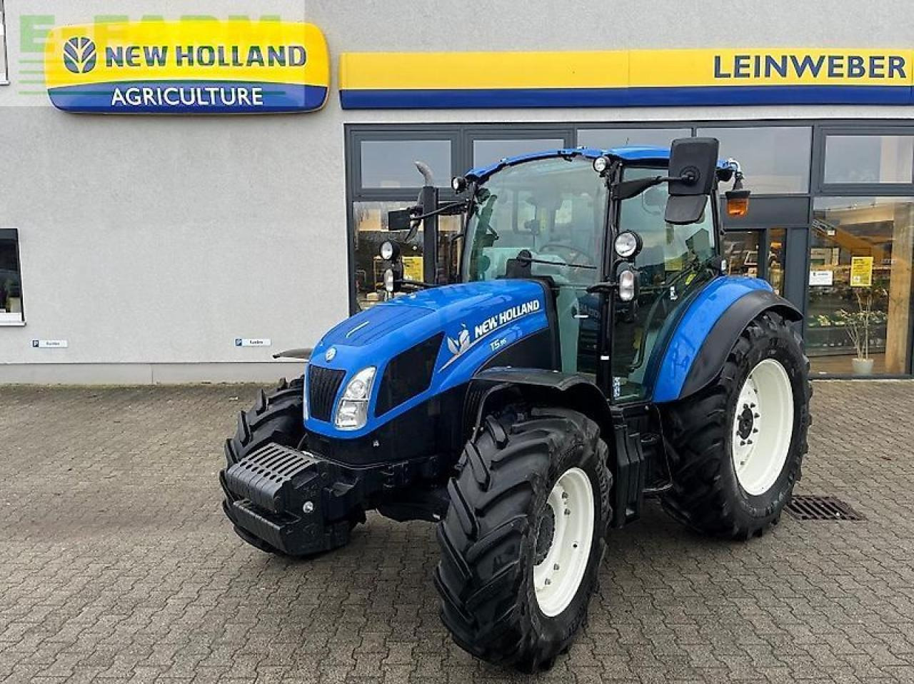 New Holland t 5.95 - Farm tractor: picture 1 New Holland t 5.95 - Farm tractor: picture 1