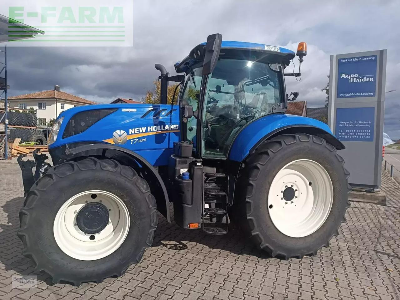 New Holland t7.225 ac - Farm tractor: picture 3 New Holland t7.225 ac - Farm tractor: picture 3