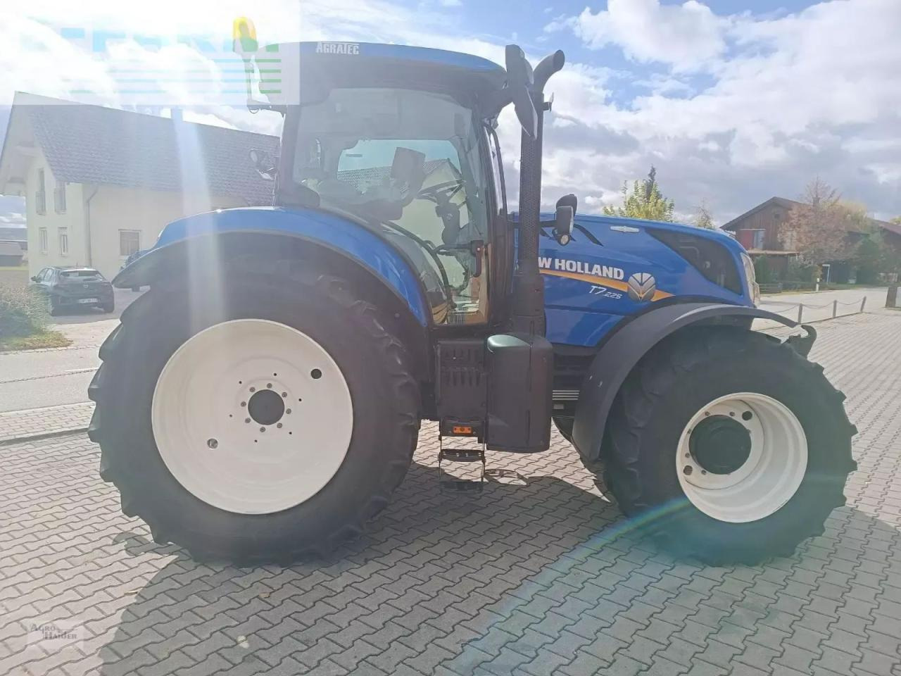 New Holland t7.225 ac - Farm tractor: picture 4 New Holland t7.225 ac - Farm tractor: picture 4