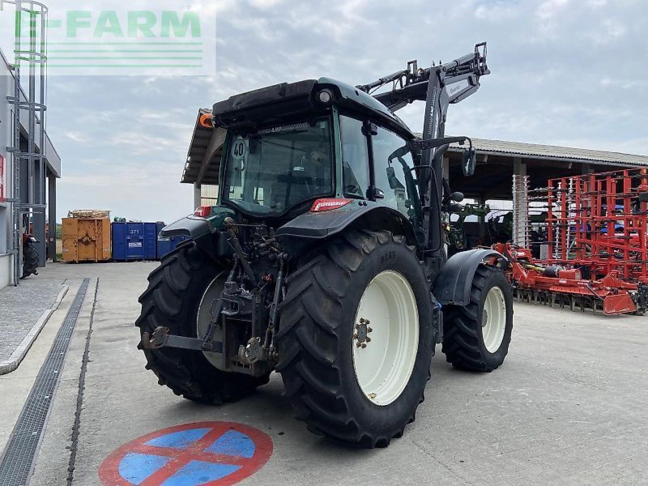 Farm tractor Valtra a 104: picture 6