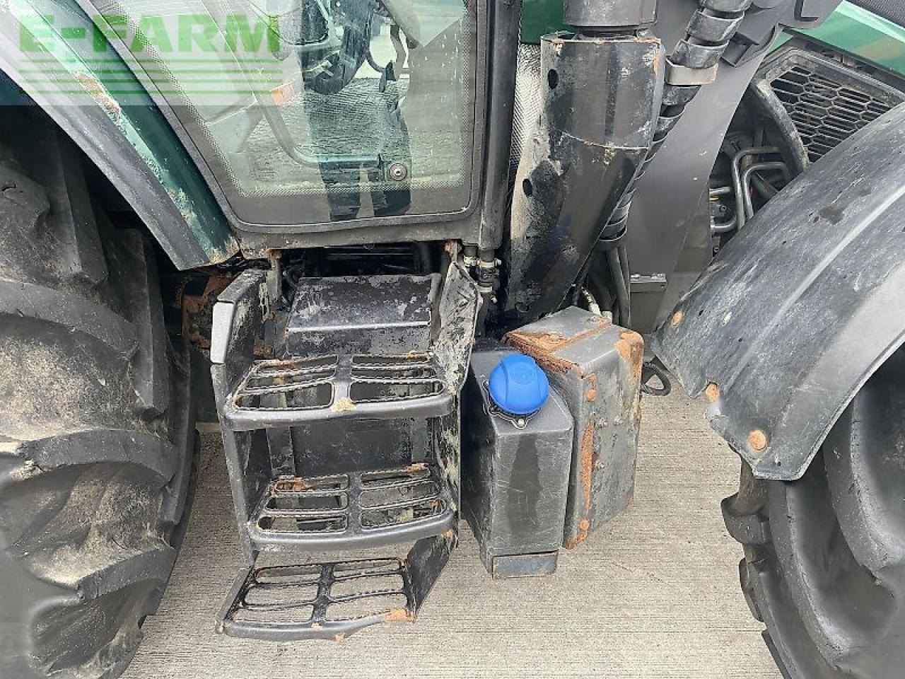 Farm tractor Valtra a 104: picture 19