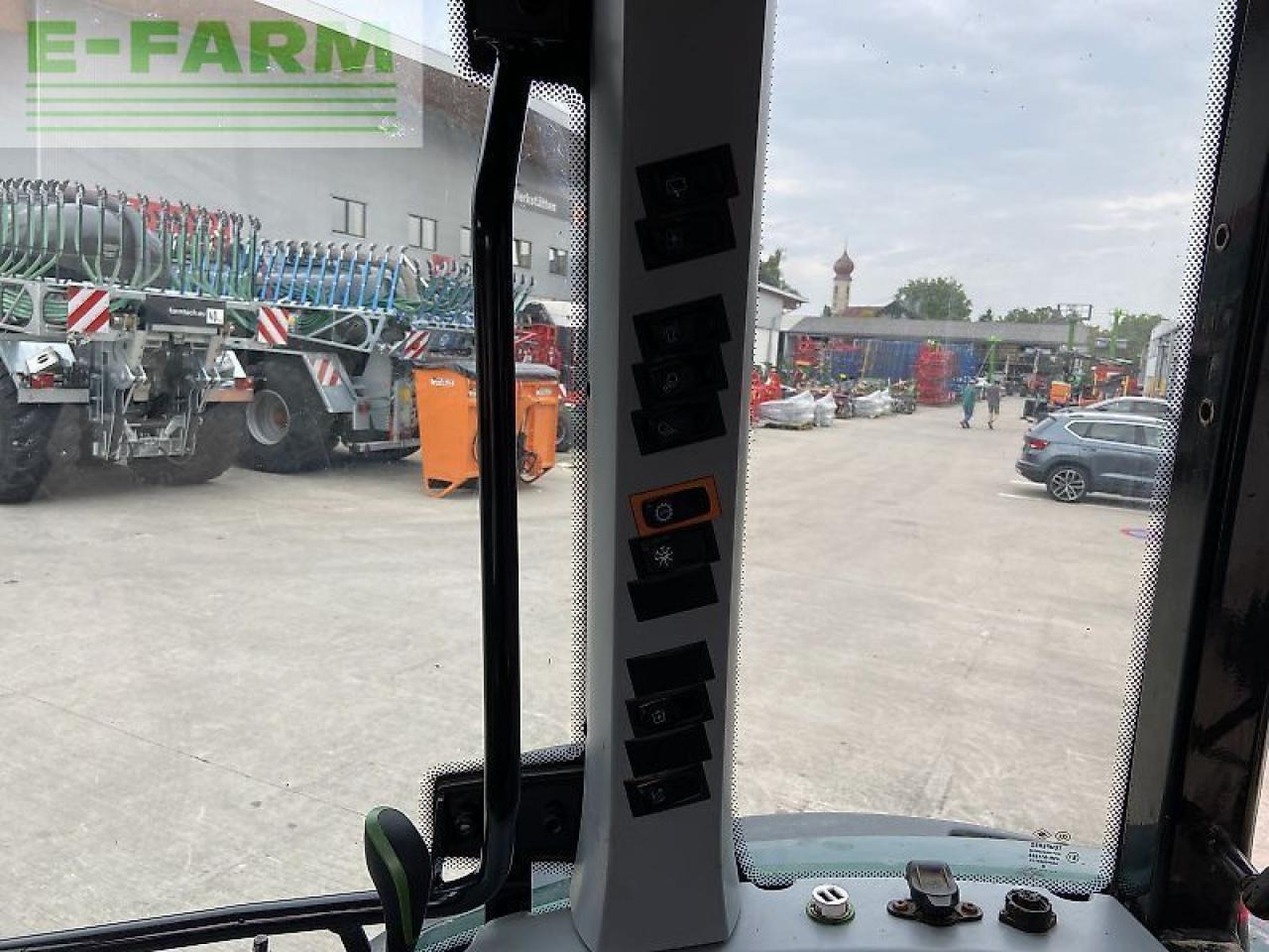 Farm tractor Valtra a 104: picture 11