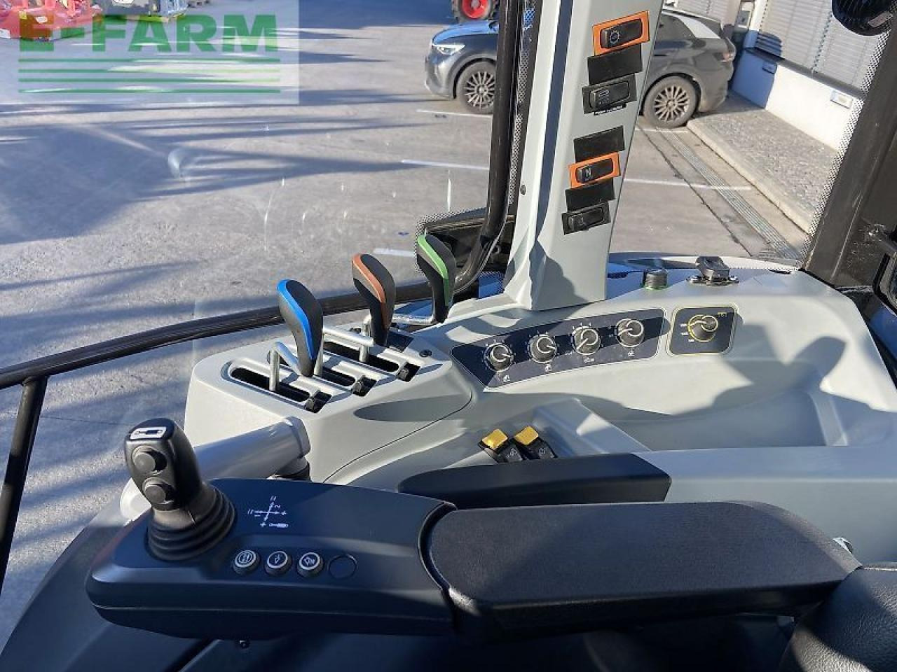 Farm tractor Valtra a 115: picture 11 Farm tractor Valtra a 115: picture 11