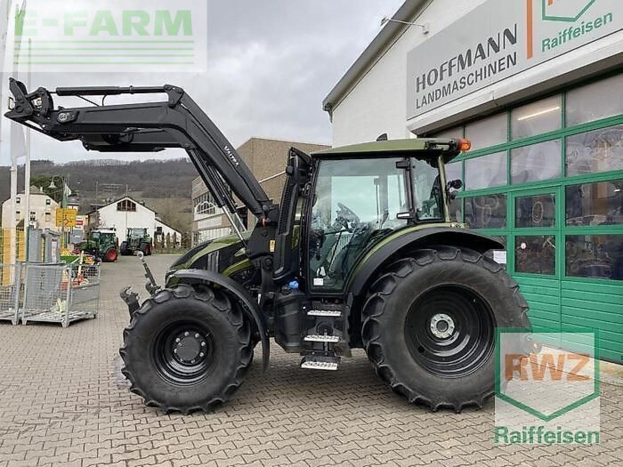 Valtra g135 v schlepper - Farm tractor: picture 3 Valtra g135 v schlepper - Farm tractor: picture 3