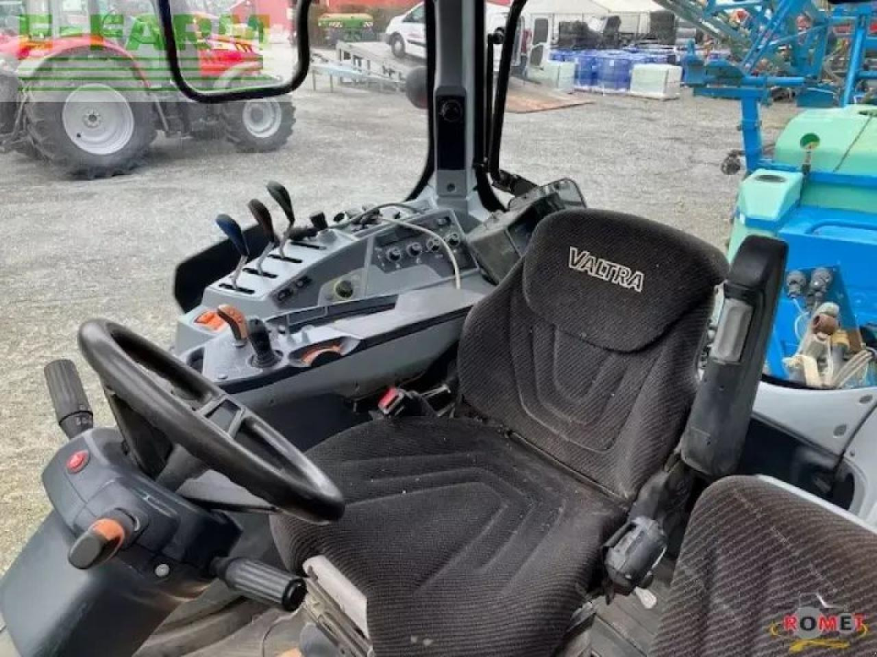 Valtra n135 - Farm tractor: picture 3 Valtra n135 - Farm tractor: picture 3