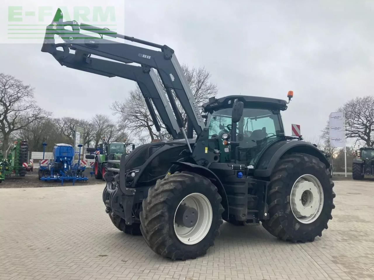 Valtra s374 smarttouch - Farm tractor: picture 2 Valtra s374 smarttouch - Farm tractor: picture 2