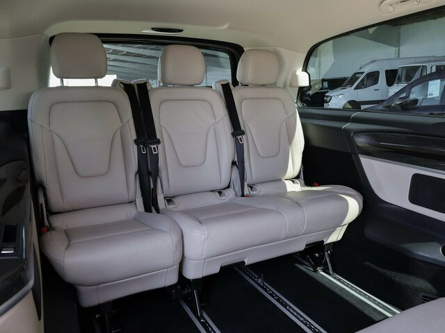 MERCEDES-BENZ EQV 300 Avantgarde Extralang,8Sitze,Leder beige - Passenger van, Electric van: picture 4 MERCEDES-BENZ EQV 300 Avantgarde Extralang,8Sitze,Leder beige - Passenger van, Electric van: picture 4