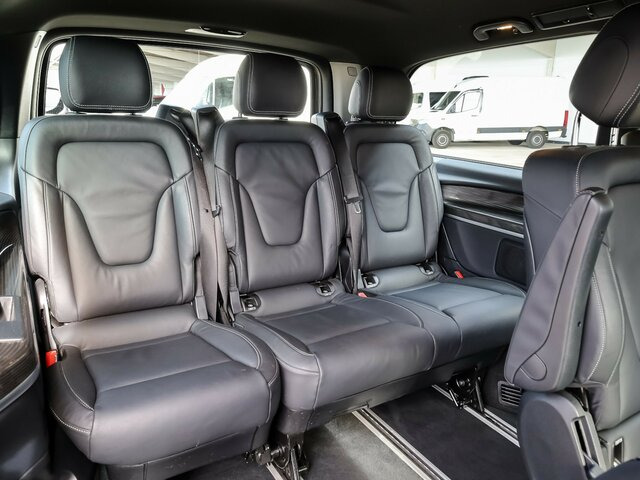 MERCEDES-BENZ EQV 300 Avantgarde Line,lang,7Sitze,2xKlima,LED... - Passenger van, Electric van: picture 3 MERCEDES-BENZ EQV 300 Avantgarde Line,lang,7Sitze,2xKlima,LED... - Passenger van, Electric van: picture 3