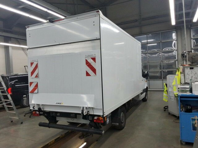 Box van MERCEDES-BENZ Sprinter317CDI Maxi Koffer,LBW,Klima,Kamera: picture 12