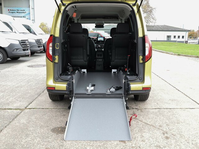 MERCEDES-BENZ T 180 Progressive,AMF Rollstuhlrampe,LED,Navi... - Passenger van: picture 2 MERCEDES-BENZ T 180 Progressive,AMF Rollstuhlrampe,LED,Navi... - Passenger van: picture 2