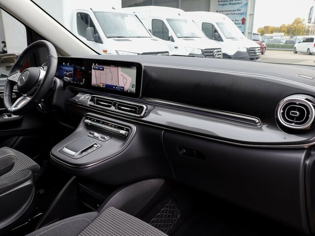 MERCEDES-BENZ V 220 d STYLE kompakt,7Sitzer,2Schiebetüren el.... - Passenger van: picture 4 MERCEDES-BENZ V 220 d STYLE kompakt,7Sitzer,2Schiebetüren el.... - Passenger van: picture 4