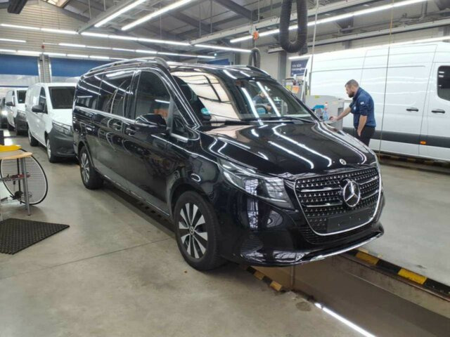 Passenger van MERCEDES-BENZ V 300 Avantgarde Extralang,2xSchiebetür elektr....: picture 13 Passenger van MERCEDES-BENZ V 300 Avantgarde Extralang,2xSchiebetür elektr....: picture 13