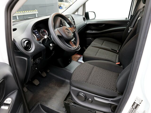 MERCEDES-BENZ Vito 114 Mixto,6 Sitzer,Klima,Navi,Tempomat... - Small van: picture 2 MERCEDES-BENZ Vito 114 Mixto,6 Sitzer,Klima,Navi,Tempomat... - Small van: picture 2