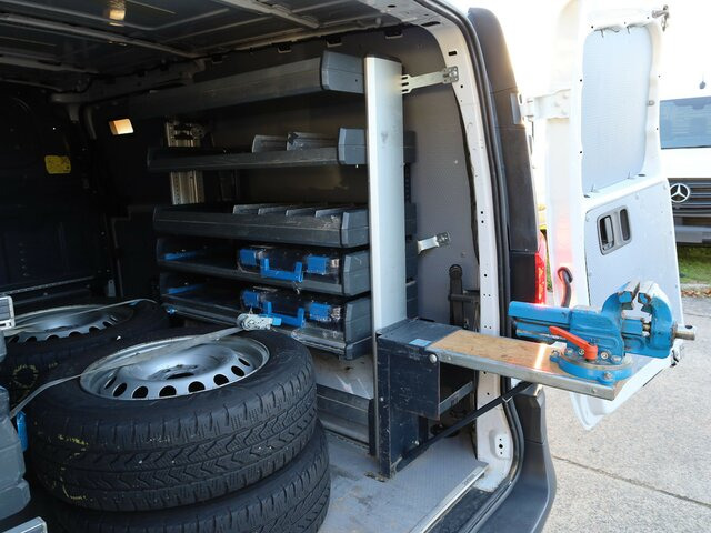MERCEDES-BENZ Vito114CDI KA lang ,Klima,SortimoRegalsystem... - Small van: picture 2 MERCEDES-BENZ Vito114CDI KA lang ,Klima,SortimoRegalsystem... - Small van: picture 2