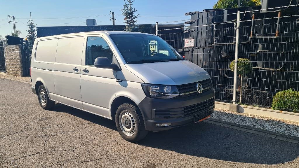 Volkswagen T5 2.0 TDI, Kasten, Werkstattschränke, Klima, AHK - Box van: picture 1 Volkswagen T5 2.0 TDI, Kasten, Werkstattschränke, Klima, AHK - Box van: picture 1