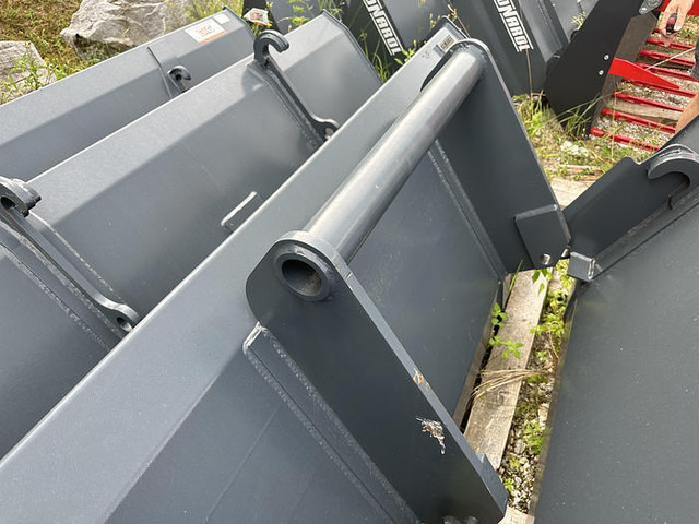 Big Schwergutschaufel 200 cm mit Bobcat Teleskoplader Aufnahme - Attachment: picture 2 Big Schwergutschaufel 200 cm mit Bobcat Teleskoplader Aufnahme - Attachment: picture 2