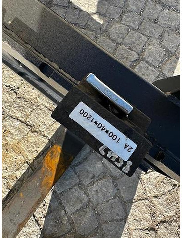 Big Palettengabel 120cm mit Liebherr 506 Aufnahme - Forks for Material handling equipment: picture 5 Big Palettengabel 120cm mit Liebherr 506 Aufnahme - Forks for Material handling equipment: picture 5