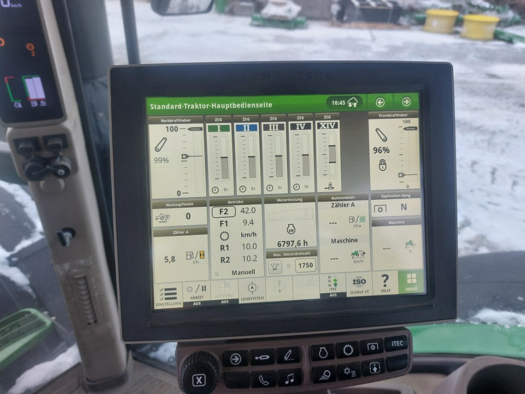 John Deere 7270R E23 - Farm tractor: picture 5 John Deere 7270R E23 - Farm tractor: picture 5