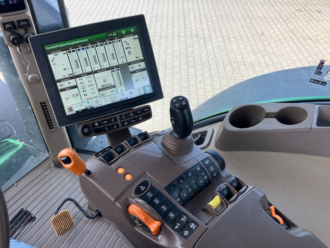 John Deere 7290R mit FKH/ HR- Gewichte/... - Farm tractor: picture 3 John Deere 7290R mit FKH/ HR- Gewichte/... - Farm tractor: picture 3