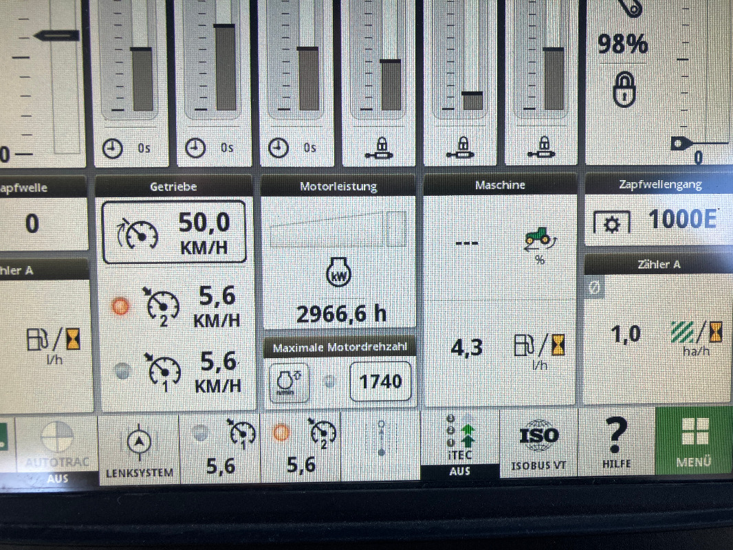 John Deere 7R330 - Farm tractor: picture 2 John Deere 7R330 - Farm tractor: picture 2